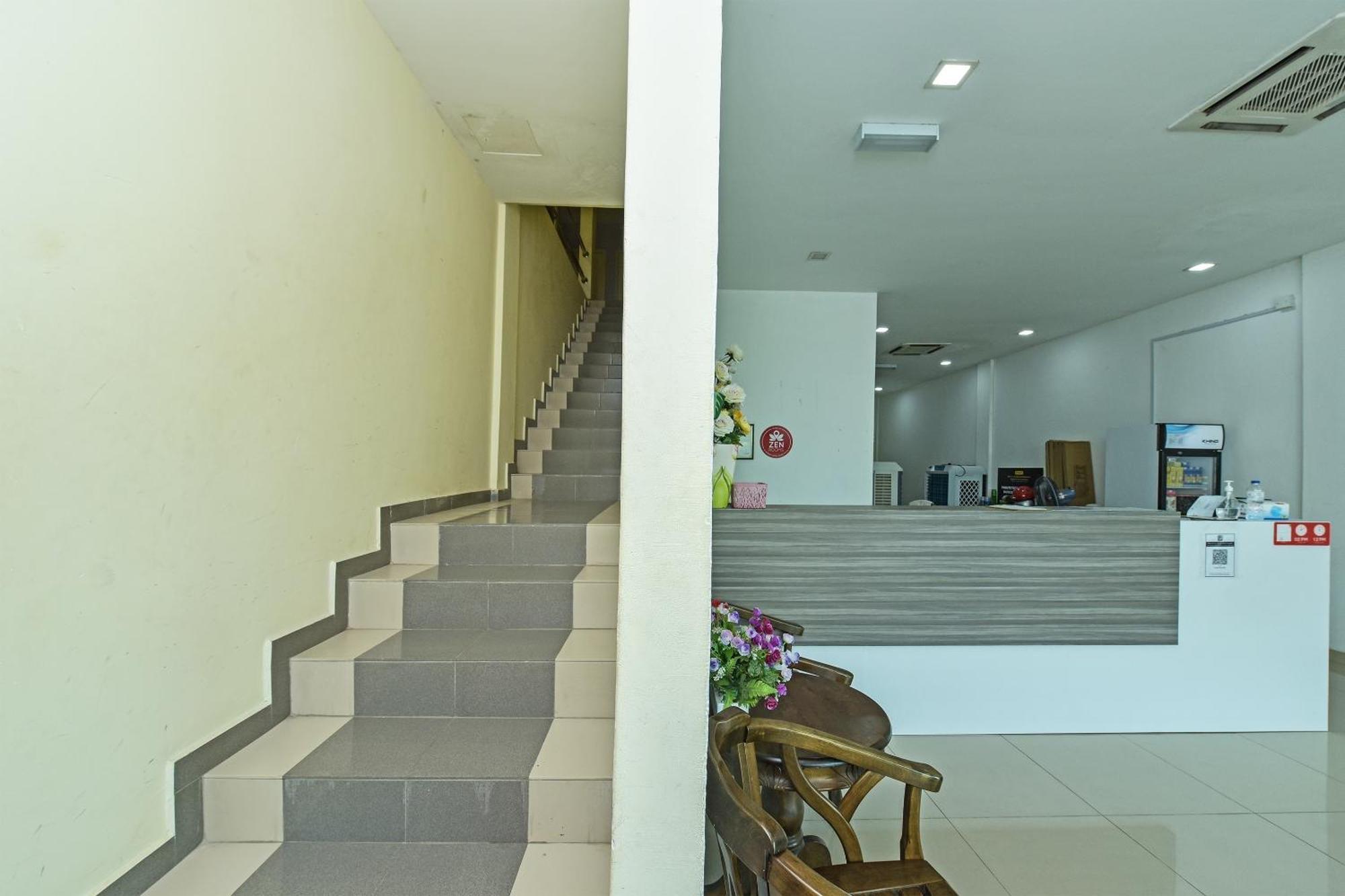 OYO 275 Senyum Inn Pantai Cenang  Exterior foto